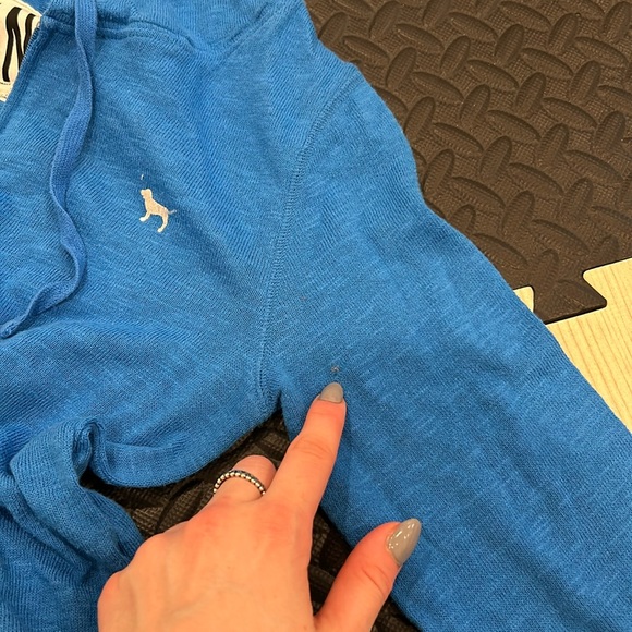 Pink Victoria’s Secret zip up in color, blue size extra small - Picture 5 of 8